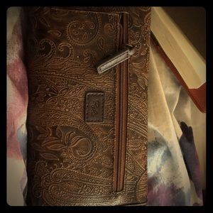 Relic wallet